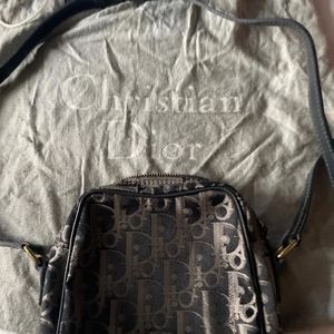 Meet your Posher, Shirley